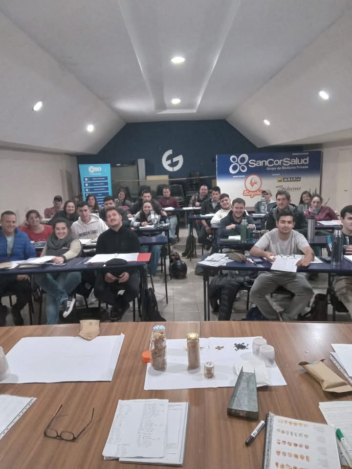 Imagen de un grupo de alumnos en clase